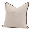 Cojín decorativo 50 x 50 cm beige con ribete marrón de tejido textura lino